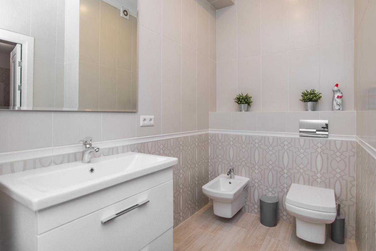 Luxury Best Grand New Apartaments Ultra Central 基希讷乌 外观 照片