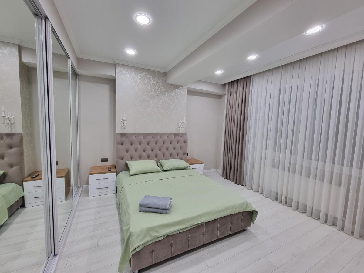 Luxury Best Grand New Apartaments Ultra Central 基希讷乌 外观 照片