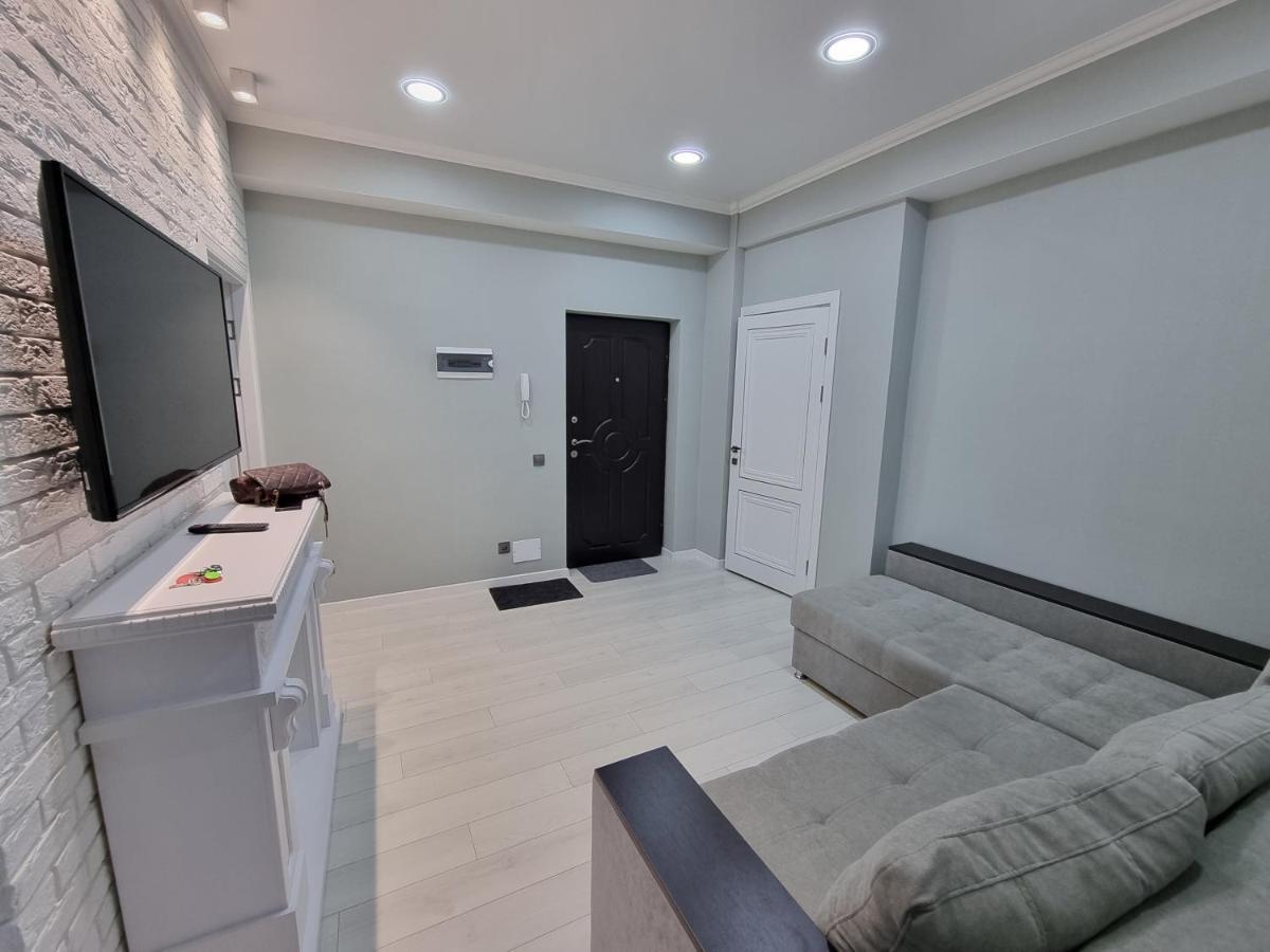 Luxury Best Grand New Apartaments Ultra Central 基希讷乌 外观 照片
