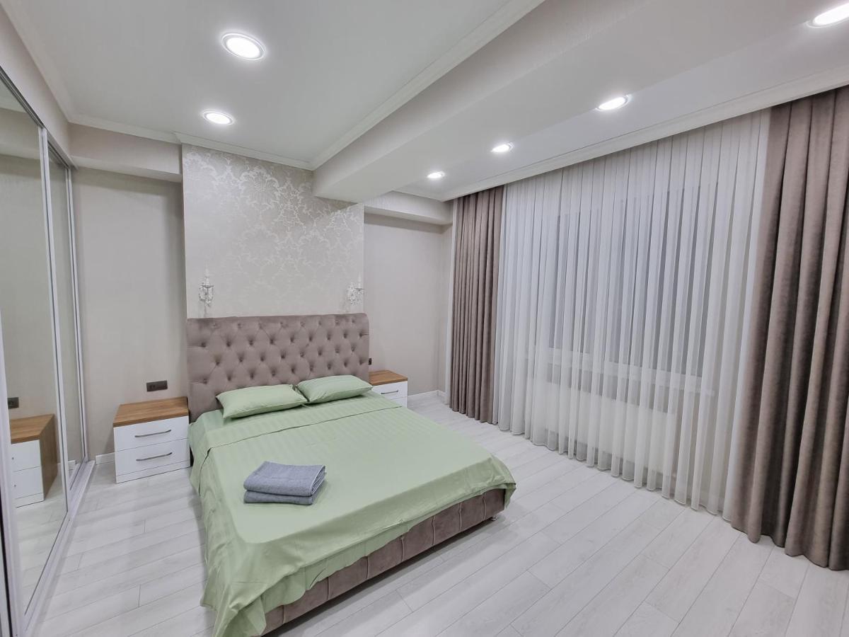 Luxury Best Grand New Apartaments Ultra Central 基希讷乌 外观 照片