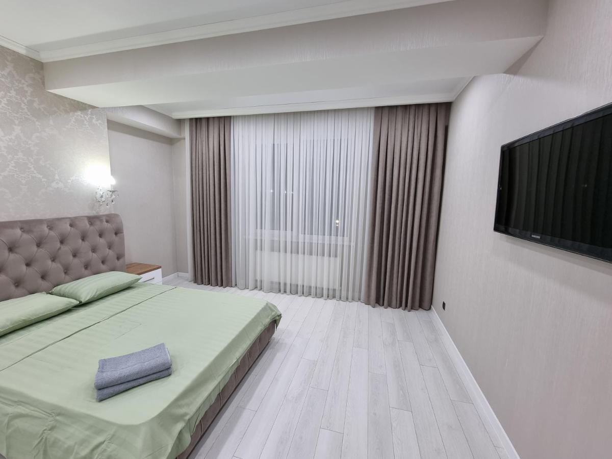 Luxury Best Grand New Apartaments Ultra Central 基希讷乌 外观 照片