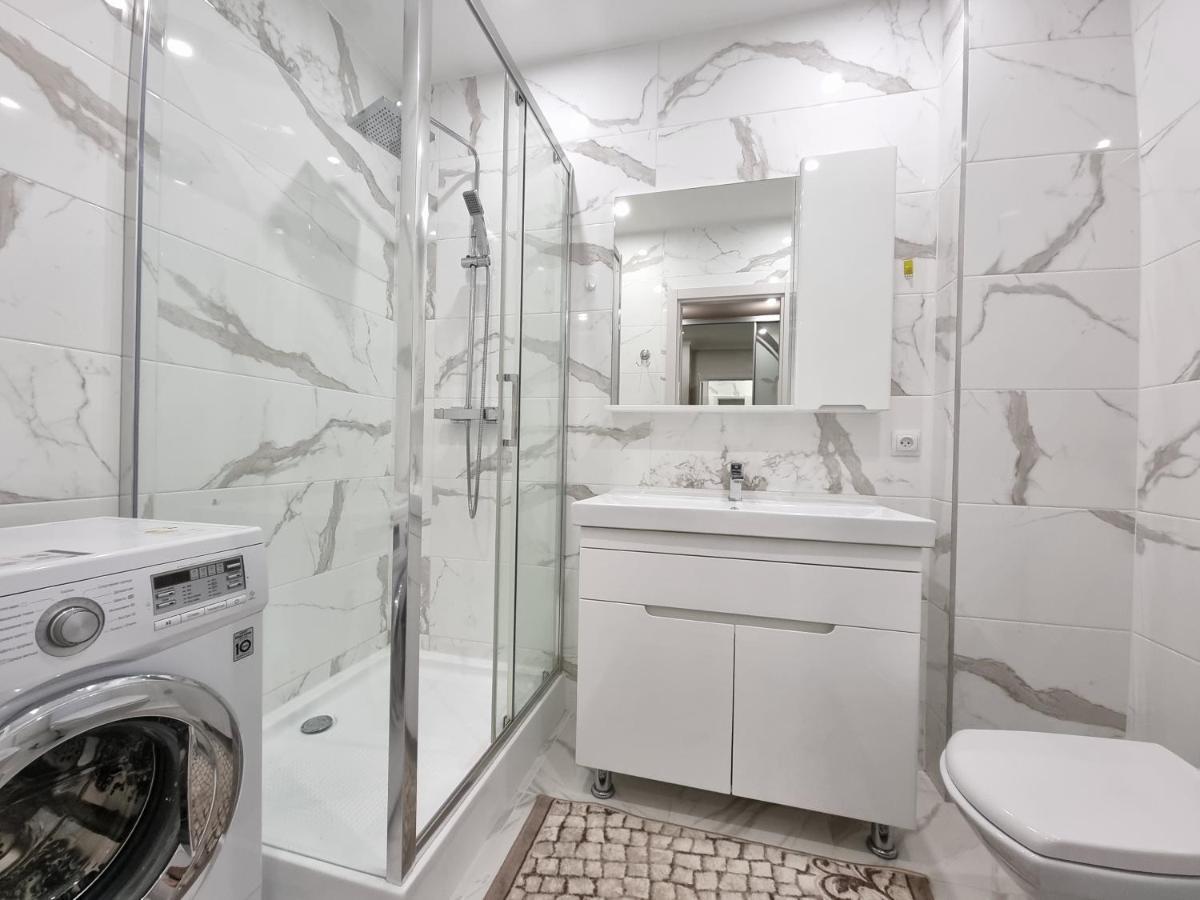 Luxury Best Grand New Apartaments Ultra Central 基希讷乌 外观 照片
