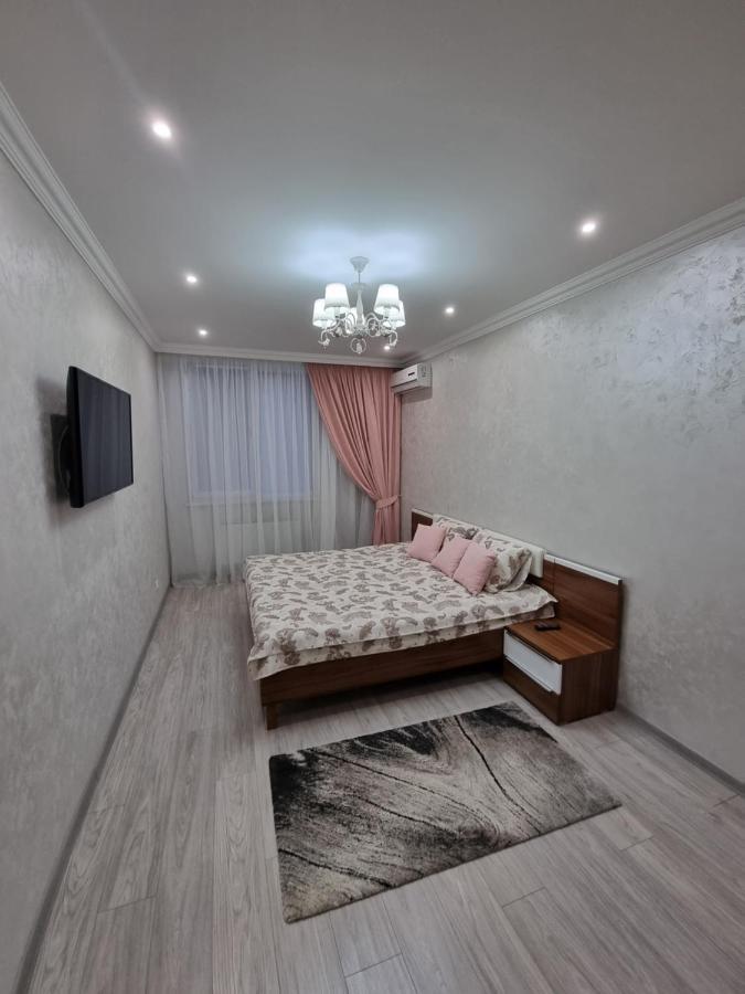 Luxury Best Grand New Apartaments Ultra Central 基希讷乌 外观 照片